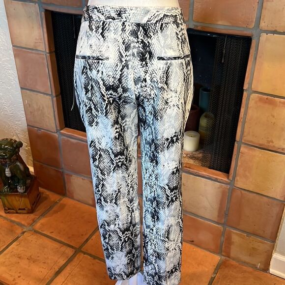 Zara, black and white snakeskin print tapered pants, M! - Picture 5 of 9